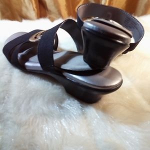 Karen Scott OY77 SZ 6.5  Black & Chrome 1" Wedge Heel Shoes gently lo…